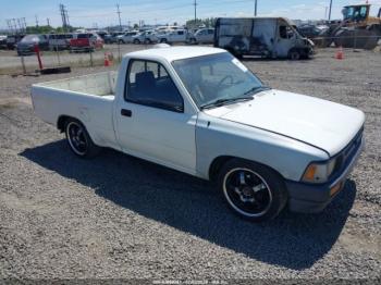  Salvage Toyota Pickup