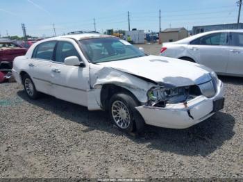  Salvage Lincoln Continental