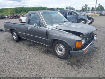  Salvage Toyota Pickup