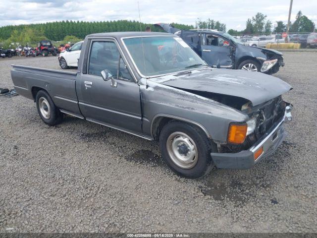  Salvage Toyota Pickup