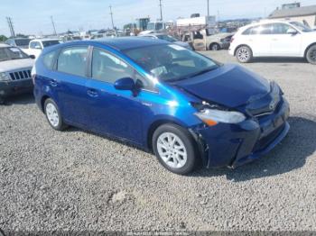  Salvage Toyota Prius v