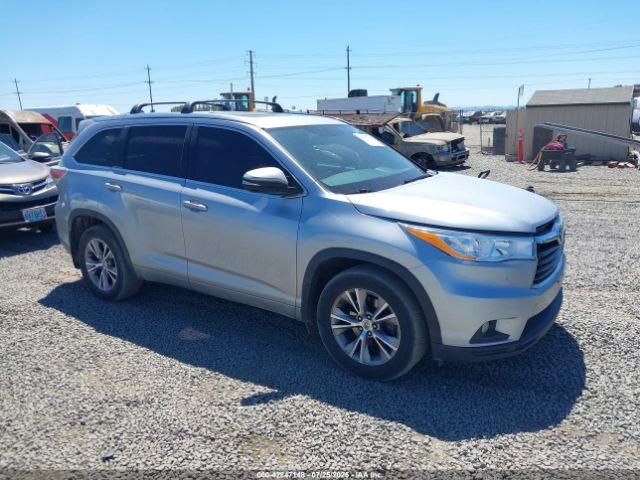  Salvage Toyota Highlander