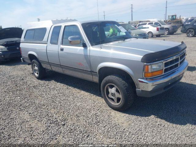  Salvage Dodge Dakota