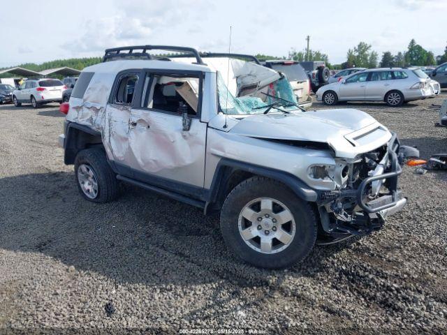  Salvage Toyota FJ Cruiser