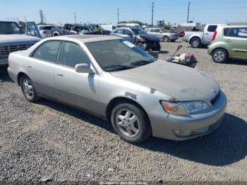  Salvage Lexus Es