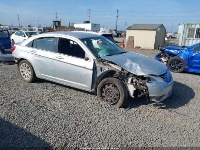  Salvage Chrysler 200