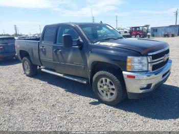  Salvage Chevrolet Silverado 2500