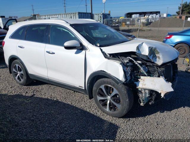  Salvage Kia Sorento
