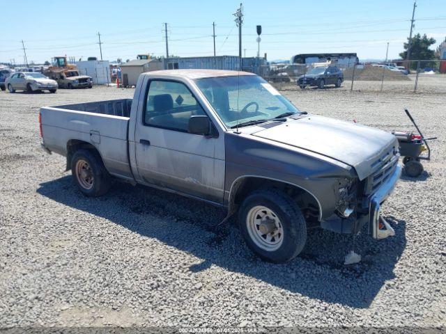  Salvage Nissan D21