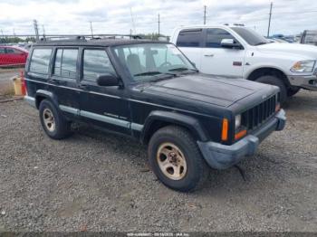  Salvage Jeep Cherokee