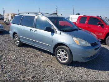  Salvage Toyota Sienna