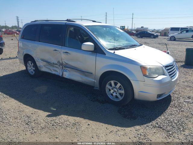  Salvage Chrysler Town & Country