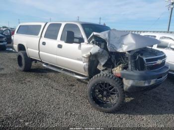  Salvage Chevrolet Silverado 2500