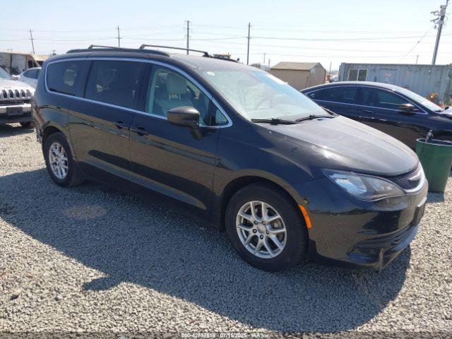  Salvage Chrysler Voyager