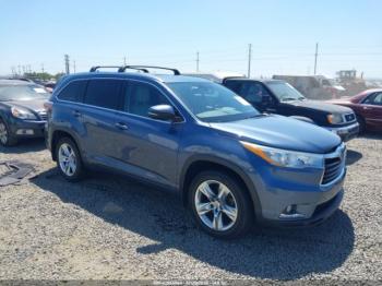  Salvage Toyota Highlander