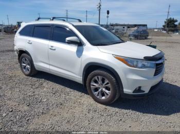  Salvage Toyota Highlander