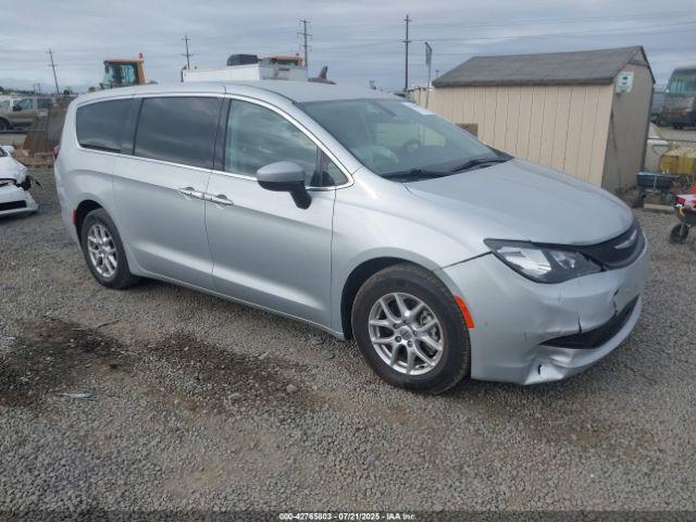  Salvage Chrysler Voyager