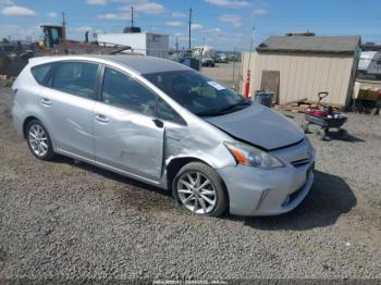  Salvage Toyota Prius v