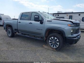  Salvage Chevrolet Silverado 2500