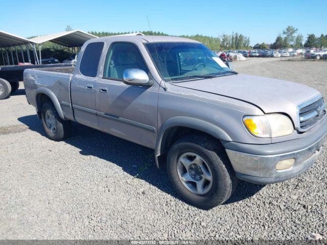  Salvage Toyota Tundra