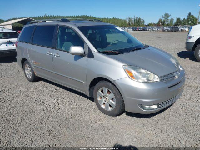  Salvage Toyota Sienna