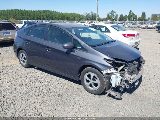  Salvage Toyota Prius