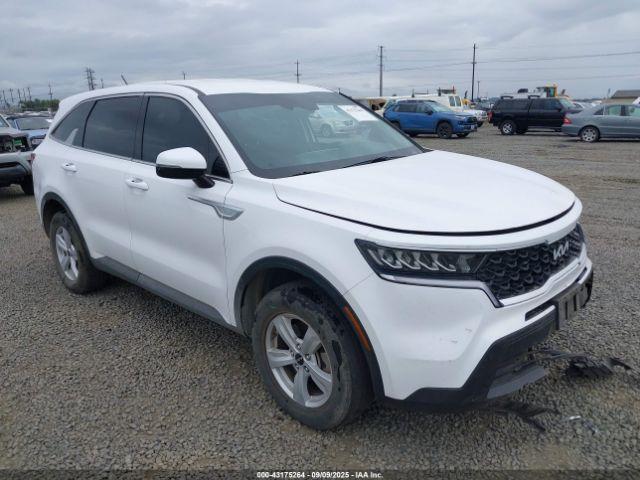  Salvage Kia Sorento
