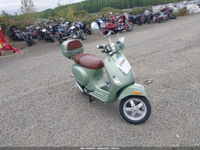  Salvage Vespa Lx