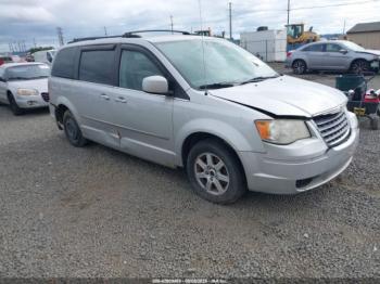  Salvage Chrysler Town & Country