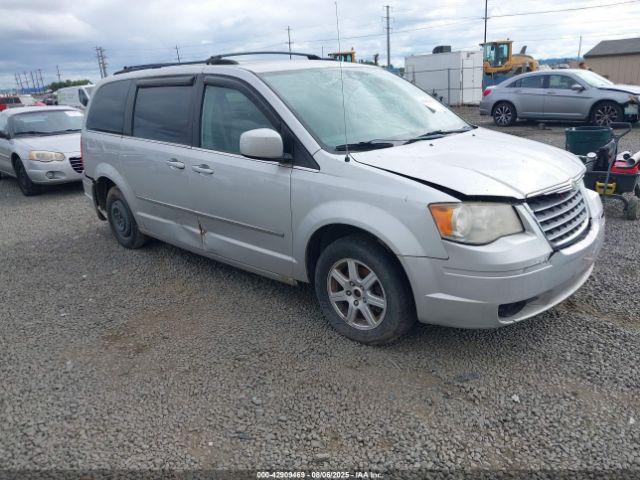  Salvage Chrysler Town & Country