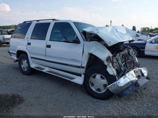  Salvage GMC Yukon