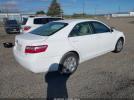 Toyota Camry Le Image 12