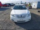 Toyota Camry Le Image 10