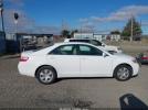 Toyota Camry Le Image 7