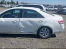 Toyota Camry Le Image 15