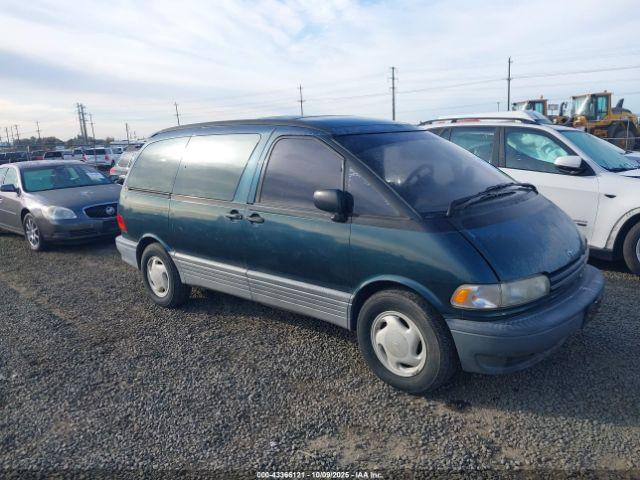  Salvage Toyota Previa