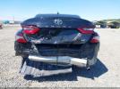 Toyota Camry Le Image 3