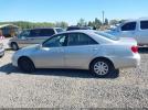 Toyota Camry Le Image 3