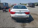 Toyota Camry Se Image 6