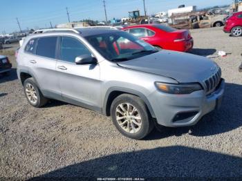  Salvage Jeep Cherokee