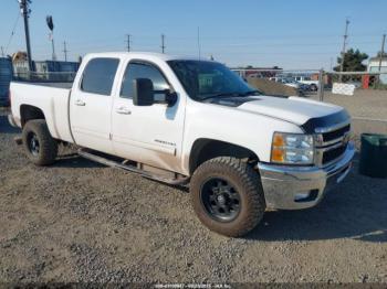  Salvage Chevrolet Silverado 2500