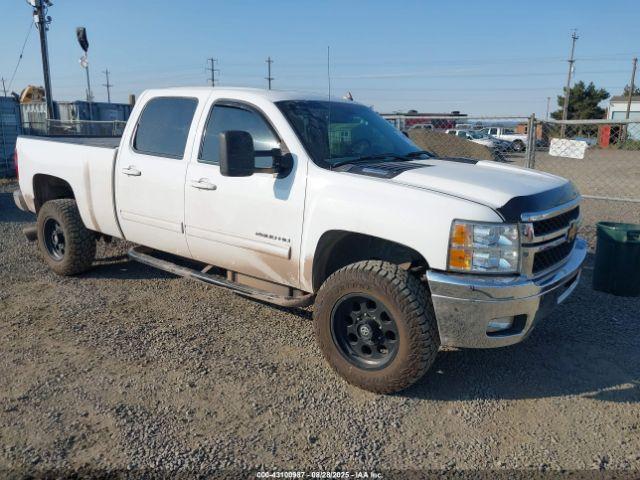  Salvage Chevrolet Silverado 2500