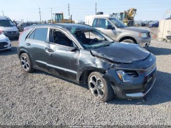  Salvage Kia Niro