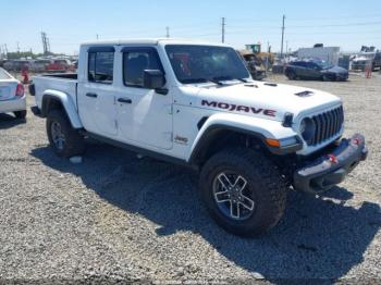  Salvage Jeep Gladiator