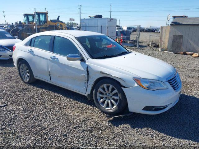  Salvage Chrysler 200