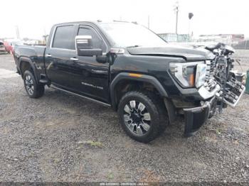  Salvage General Motors Sierra 2500HD