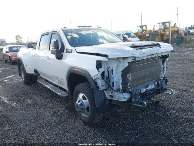 Salvage General Motors Sierra 3500HD