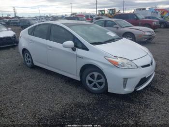  Salvage Toyota Prius