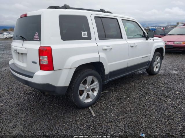 Jeep Patriot Latitude Image 2