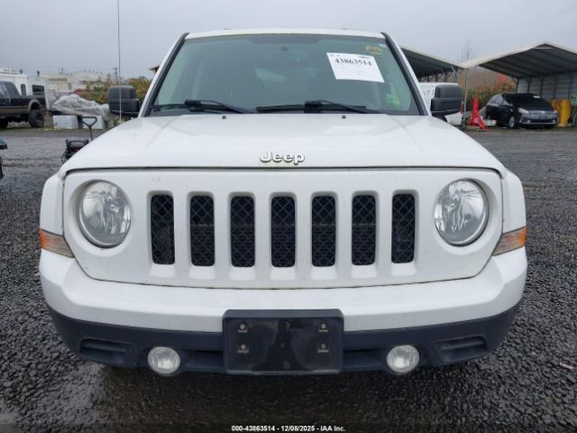 Jeep Patriot Latitude Image 3
